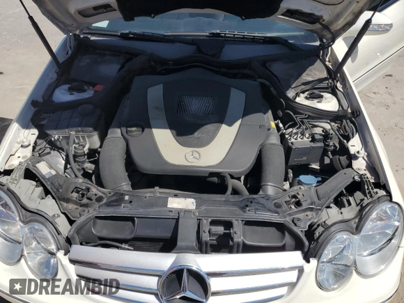 2007 Mercedes-Benz CLK 350 z VIN WDBTK56FX7F227945, wystawiony jako Copart lot #49600025 z przebiegiem 174 781 mil mil oraz Szkoda całkowita • Salvage title. Historia ofert i sprzedaży dostępna na DreamBid. Obrazek 11.