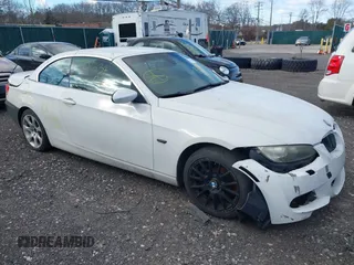 2008 BMW 3 Series 335i with VIN WBAWL73568P178416, listed as a IAAI auction lot 41594372 with Not Provided miles and . Bid and sale history available at carsss.com. Image 1.