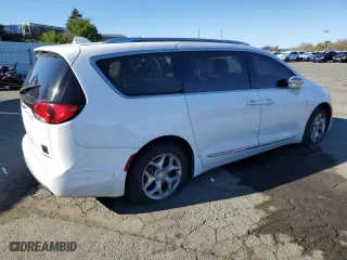 2020 Chrysler Pacifica Limited with VIN 2C4RC1GG7LR171829, listed as a Copart auction lot 49294445 with 113,015 mi miles and Clean Title. Bid and sale history available at carsss.com. Image 3.