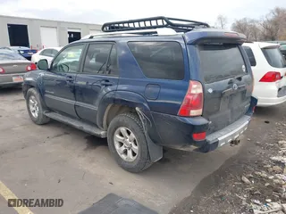 2005 Toyota 4Runner SR5 with VIN JTEBU14R958045762, listed as a IAAI auction lot 41703309 with 203,120 mi miles. Bid and sale history available at carsss.com. Image 3.