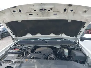 2013 Chevrolet Silverado 1500 LT with VIN 3GCPKSE71DG300433, listed as a IAAI auction lot 41769366 with 210,857 mi miles. Bid and sale history available at carsss.com. Image 10.