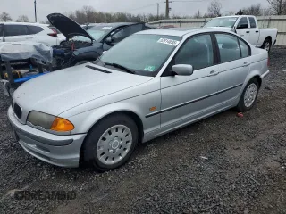 1999 BMW 3 Series 323i with VIN WBAAM3336XFP58980, listed as a Copart auction lot 52814895 with 91,147 mi miles and Clean Title. Bid and sale history available at carsss.com. Image 1.