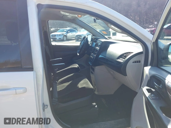 2013 Dodge Grand Caravan SE with VIN 2C4RDGBG0DR760598, listed as a IAAI auction lot 41590428 with 182,847 mi miles and . Bid and sale history available at DreamBid. Image 5.