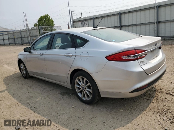 2017 Ford Fusion SE z VIN 3FA6P0H71HR389773, wystawiony jako Copart lot #58930485 z przebiegiem 135 145 mil mil oraz Czysty tytuł • Clean title. Historia ofert i sprzedaży dostępna na DreamBid. Obrazek 2.