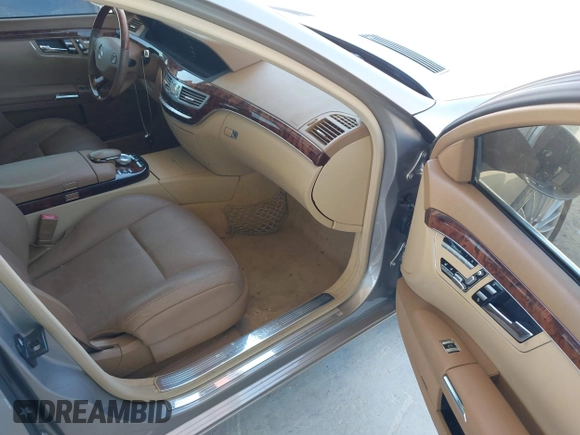 2008 Mercedes-Benz S 550 with VIN WDDNG71X98A232419, listed as a IAAI auction lot 42067244 with 140,192 mi miles and . Bid and sale history available at DreamBid. Image 5.