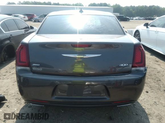 2018 Chrysler 300 with VIN 2C3CCAGG9JH256295, listed as a IAAI auction lot 36763252 with 131,711 mi miles. Bid and sale history available at carsss.com. Image 16.