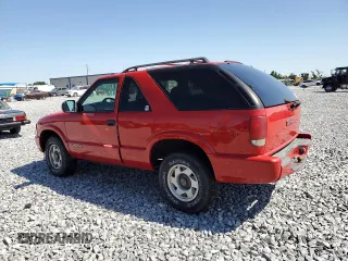 1999 GMC Jimmy SLS Base with VIN 1GKCS18W6XK520003, listed as a Copart auction lot 52547025 with 133,102 mi miles and Clean Title. Bid and sale history available at carsss.com. Image 2.