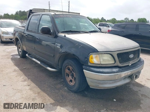 2003 Ford F-150 XLT with VIN 1FTRW07623KB30354, listed as a IAAI auction lot 41960766 with 366,800 mi miles. Bid and sale history available at carsss.com. Image 1.