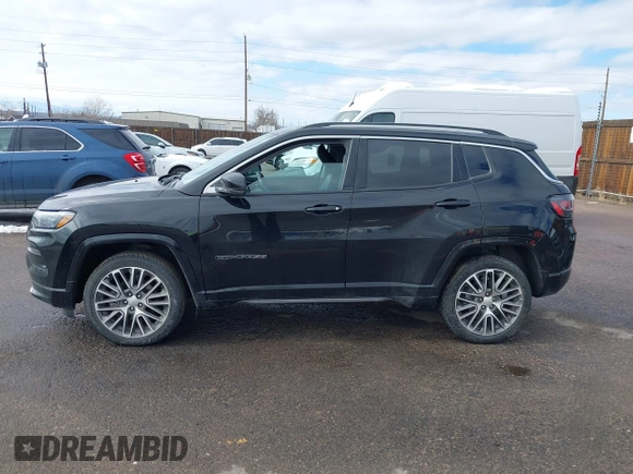 2022 Jeep Compass (RED) Edition with VIN 3C4NJDCB6NT168629, listed as a IAAI auction lot 41636454 with 76,056 mi miles. Bid and sale history available at carsss.com. Image 14.