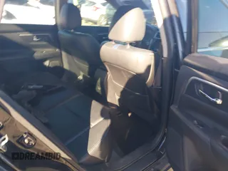 2018 Nissan Altima 2.5 SR with VIN 1N4AL3AP7JC273693, listed as a IAAI auction lot 40902166 with 130,648 mi miles. Bid and sale history available at carsss.com. Image 8.