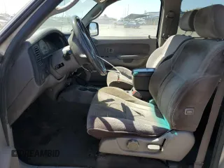 2003 Toyota Tacoma PreRunner z VIN 5TEGN92N63Z190906, wystawiony jako Copart lot #51541905 z przebiegiem 370 846 mil mil oraz Szkoda całkowita • Salvage title. Historia ofert i sprzedaży dostępna na DreamBid. Obrazek 7.