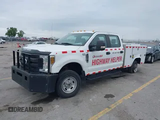 2019 Ford F-250 XL with VIN 1FT7W2B63KED86395, listed as a IAAI auction lot 42357685 with 427,328 mi miles and . Bid and sale history available at DreamBid. Image 2.