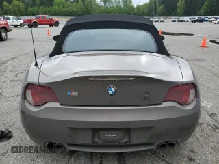 2006 BMW Z4 M z VIN 5UMBT93566LY52187, wystawiony jako Copart lot #54990615 z przebiegiem 88 810 mil mil oraz Szkody całkowita. Historia ofert i sprzedaży dostępna na DreamBid. Obrazek 6.