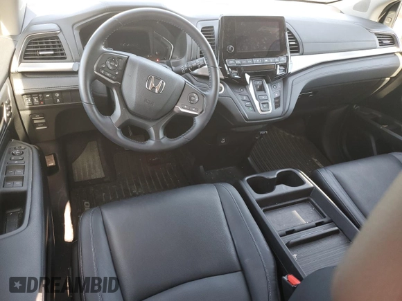2024 Honda Odyssey EX-L z VIN 5FNRL6H65RB047405, wystawiony jako Copart lot #57880245 z przebiegiem Nie podano mil oraz Czysty tytuł • Clean title. Historia ofert i sprzedaży dostępna na DreamBid. Obrazek 8.
