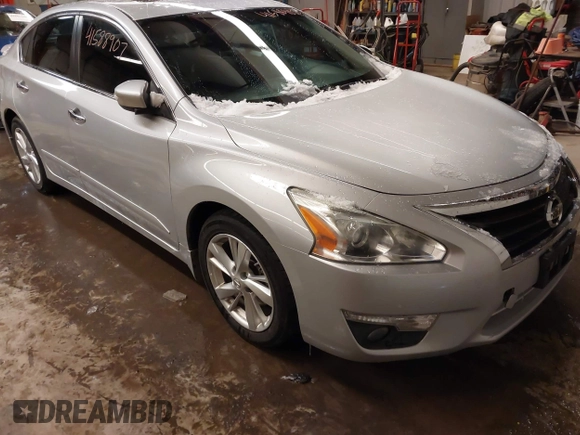 2015 Nissan Altima SL with VIN 1N4AL3AP7FN869950, listed as a IAAI auction lot 41588907 with 61,833 mi miles and . Bid and sale history available at DreamBid. Image 1.