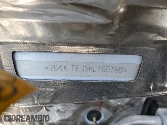 2024 GMC Terrain SLT with VIN 3GKALPEG3RL195168, listed as a Copart auction lot 60754785 with 41,177 mi miles and Salvage title. Bid and sale history available at DreamBid. Image 13.