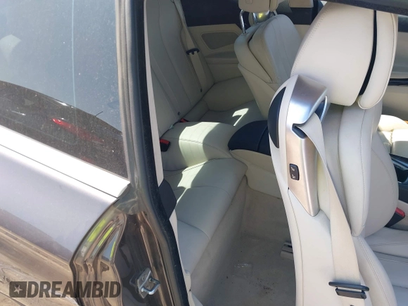 2012 BMW 6 Series 650i z VIN WBALX3C57CC528832, wystawiony jako IAAI lot #41779268 z przebiegiem 75 119 mil mil oraz . Historia ofert i sprzedaży dostępna na DreamBid. Obrazek 8.