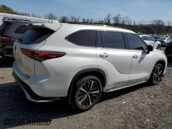 2021 Toyota Highlander XSE with VIN 5TDJZRBHXMS088799, listed as a Copart auction lot 53942365 with 25,172 mi miles and Non repairable. Bid and sale history available at DreamBid. Image 3.