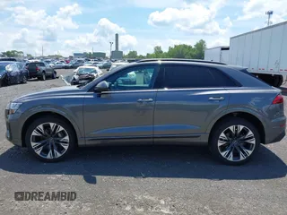 2024 Audi Q8 Premium Plus с VIN WA1BVBF19RD019586, выставлен на аукционе IAAI как лот 42746554 с пробегом 9 377 миль миль и . История ставок и продаж доступна на DreamBid. Изображение 15.