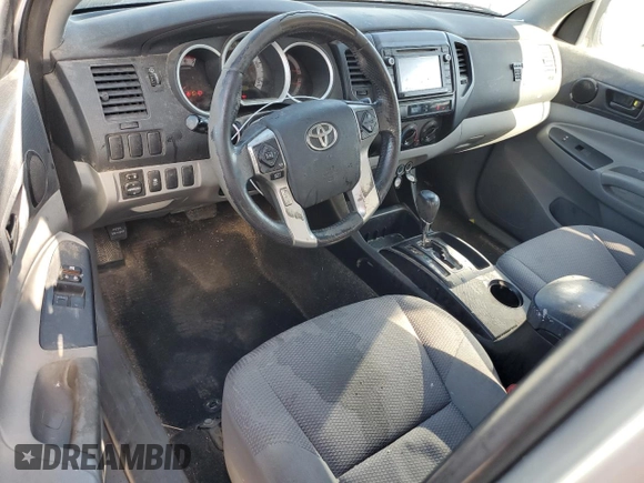 2014 Toyota Tacoma z VIN 5TFTX4CN1EX036611, wystawiony jako Copart lot #55146835 z przebiegiem 159 386 mil mil oraz Szkoda całkowita • Salvage title. Historia ofert i sprzedaży dostępna na DreamBid. Obrazek 8.