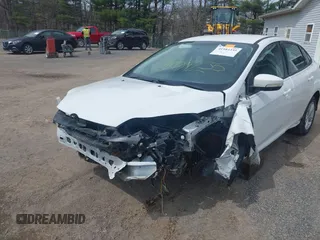 2014 Ford Focus SE with VIN 1FADP3F21EL347114, listed as a IAAI auction lot 41984235 with 110,559 mi miles and . Bid and sale history available at carsss.com. Image 6.