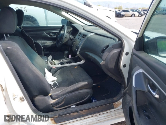 2015 Nissan Altima 2.5 S with VIN 1N4AL3APXFC458957, listed as a IAAI auction lot 41921941 with 210,195 mi miles. Bid and sale history available at carsss.com. Image 5.