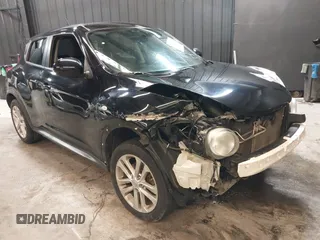 2013 Nissan Juke SL z VIN JN8AF5MV0DT215912, wystawiony jako IAAI lot #42281543 z przebiegiem 154 119 mil mil oraz . Historia ofert i sprzedaży dostępna na DreamBid. Obrazek 1.