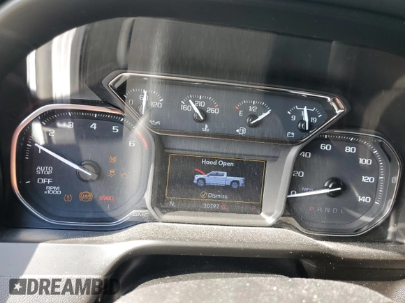 2020 GMC Sierra 1500 Elevation with VIN 3GTP8CEDXLG429702, listed as a Copart auction lot 50193485 with 30,797 mi miles and Salvage Title. Bid and sale history available at DreamBid. Image 9.