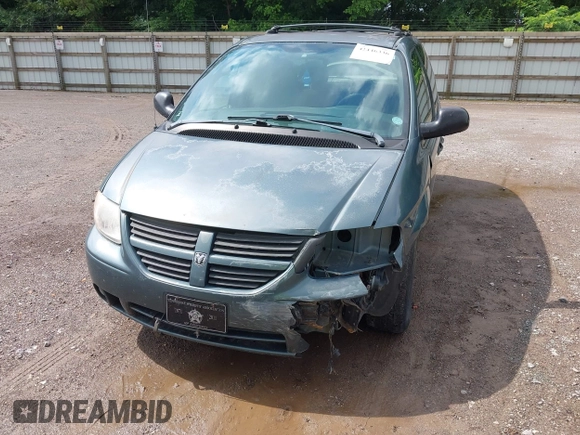 2005 Dodge Caravan SXT with VIN 2D4GP44LX5R159260, listed as a IAAI auction lot 42446336 with 175,917 mi miles and . Bid and sale history available at DreamBid. Image 6.
