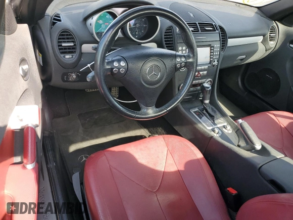 2005 Mercedes-Benz SLK 230/320 with VIN WDBWK56F85F041220, listed as a Copart auction lot 76470624 with 111,081 mi miles and Salvage Title. Bid and sale history available at DreamBid. Image 8.