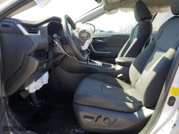 2021 Toyota RAV4 XLE with VIN 2T3P1RFV6MC190893, listed as a Copart auction lot 49946395 with 72,693 mi miles and Salvage Title. Bid and sale history available at carsss.com. Image 7.