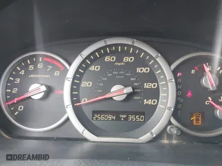 2006 Honda Pilot EX with VIN 2HKYF184X6H519132, listed as a IAAI auction lot 42030952 with 256,094 mi miles. Bid and sale history available at carsss.com. Image 7.