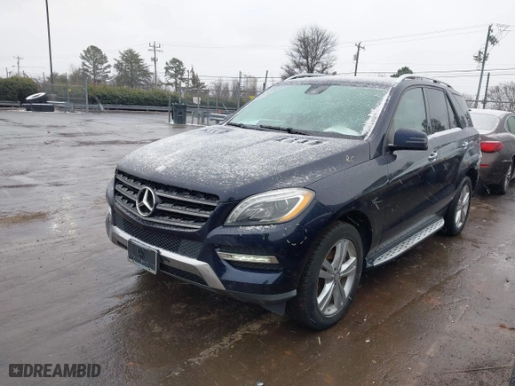 2015 Mercedes-Benz M-Class ML 350 with VIN 4JGDA5HB1FA481263, listed as a IAAI auction lot 41606256 with 93,441 mi miles. Bid and sale history available at carsss.com. Image 18.