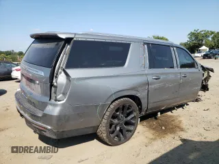 2023 Chevrolet Suburban LS z VIN 1GNSKBKD2PR184823, wystawiony jako Copart lot #71036134 z przebiegiem 42 991 mil mil oraz Szkoda całkowita • Salvage title. Historia ofert i sprzedaży dostępna na DreamBid. Obrazek 3.