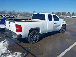 2012 Chevrolet Silverado 1500 Work Truck with VIN 1GCRCPEX5CZ247060, listed as a IAAI auction lot 41650364 with 175,587 mi miles. Bid and sale history available at carsss.com. Image 4.