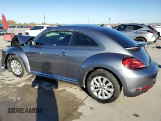 2019 Volkswagen Beetle S with VIN 3VWFD7AT2KM710921, listed as a Copart auction lot 84422874 with 18,504 mi miles and Salvage Title. Bid and sale history available at carsss.com. Image 2.
