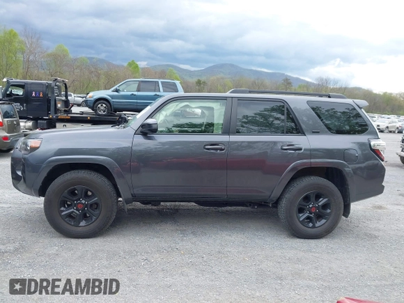 2021 Toyota 4Runner SR5 with VIN JTEMU5JR8M5855842, listed as a IAAI auction lot 42016331 with 87,455 mi miles and . Bid and sale history available at DreamBid. Image 14.