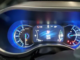 2023 Chrysler Pacifica Hybrid Touring L with VIN 2C4RC1L7XPR554353, listed as a Copart auction lot 89312525 with 41,951 mi miles and Non Repairable. Bid and sale history available at carsss.com. Image 9.
