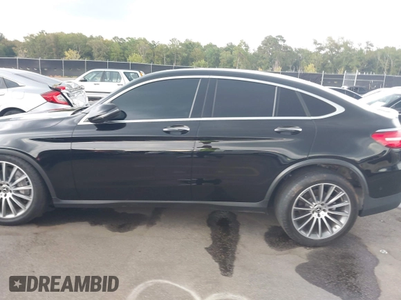 2019 Mercedes-Benz GLC 300 with VIN WDC0J4KB0KF667213, listed as a IAAI auction lot 40422288 with 56,488 mi miles and . Bid and sale history available at DreamBid. Image 14.