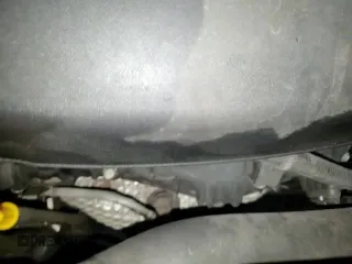 2019 Kia Sorento EX z VIN 5XYPH4A59KG475359, wystawiony jako Copart lot #66561145 z przebiegiem 146 028 mil mil oraz Czysty tytuł • Clean title. Historia ofert i sprzedaży dostępna na DreamBid. Obrazek 14.