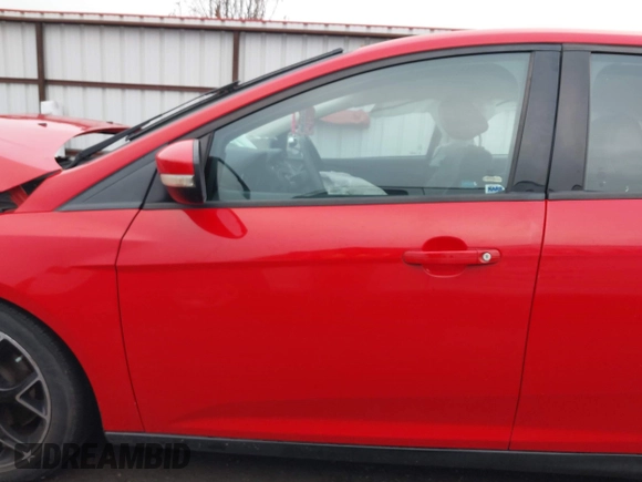 2014 Ford Focus SE with VIN 1FADP3K29EL111106, listed as a IAAI auction lot 41070212 with 72,730 mi miles. Bid and sale history available at carsss.com. Image 15.