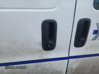 2017 GMC Savana z VIN 1GTZ7GFFXH1173960, wystawiony jako IAAI lot #42399701 z przebiegiem 192 878 mil mil oraz . Historia ofert i sprzedaży dostępna na DreamBid. Obrazek 12.