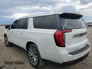 2022 GMC Yukon XL Denali with VIN 1GKS2JKT0NR233416, listed as a Copart auction lot 65953424 with 29,613 mi miles and Salvage Title. Bid and sale history available at carsss.com. Image 2.