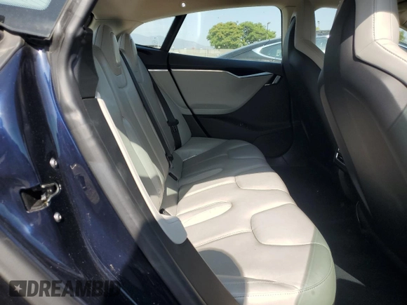 2014 Tesla Model S 60 z VIN 5YJSA1H17EFP33261, wystawiony jako Copart lot #58804465 z przebiegiem 147 583 mil mil oraz Czysty tytuł • Clean title. Historia ofert i sprzedaży dostępna na DreamBid. Obrazek 12.