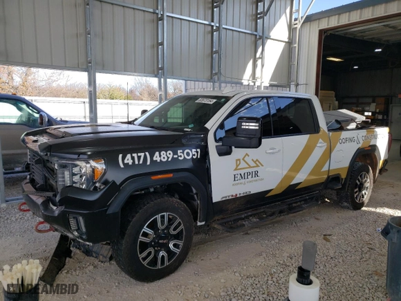 2022 GMC Sierra 2500HD AT4 with VIN 1GT49PEY5NF124185, listed as a Copart auction lot 83973154 with 96,404 mi miles and Salvage Title. Bid and sale history available at carsss.com. Image 1.