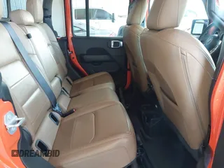 2020 Jeep Gladiator Overland z VIN 1C6HJTFG4LL154369, wystawiony jako IAAI lot #42681844 z przebiegiem 76 374 mil mil oraz . Historia ofert i sprzedaży dostępna na DreamBid. Obrazek 8.