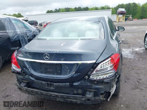 2015 Mercedes-Benz C-Class C 300 with VIN 55SWF4JB4FU047637, listed as a IAAI auction lot 42018519 with 78,297 mi miles. Bid and sale history available at carsss.com. Image 17.