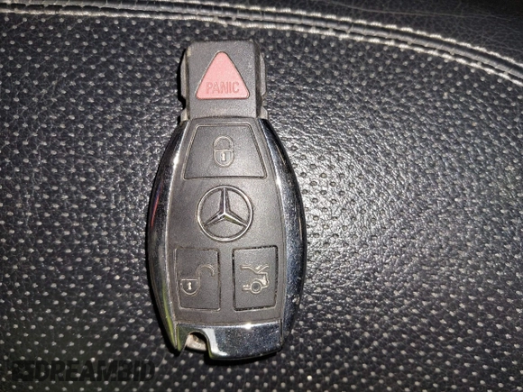 2013 Mercedes-Benz CLS 550 with VIN WDDLJ9BBXDA065005, listed as a IAAI auction lot 42009074 with 158,459 mi miles and . Bid and sale history available at DreamBid. Image 11.