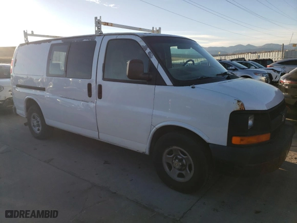 2006 Chevrolet Express Cargo Van with VIN 1GCFG15X561189426, listed as a Copart auction lot 85138964 with 268,403 mi miles and Clean Title. Bid and sale history available at carsss.com. Image 4.