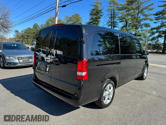 2020 Mercedes-Benz Metris with VIN W1WV0FEY9L3688689, listed as a Copart auction lot 52862564 with 164,030 mi miles and . Bid and sale history available at DreamBid. Image 3.